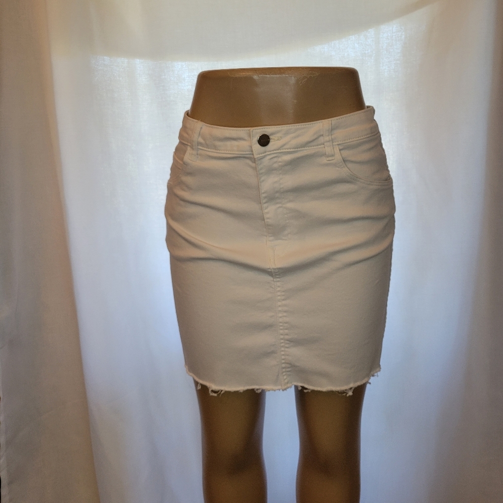 H&M white skirt